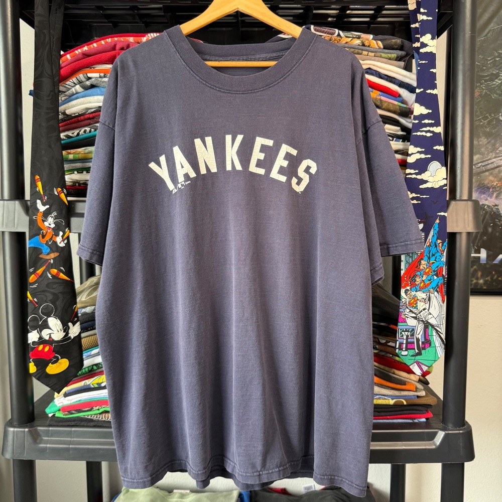 2000s Navy New York Yankees Thurman Munson 15 T-Shirt XL Light Marks